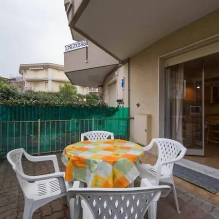 Casa Al Mare Apartment Santo Stefano al Mare